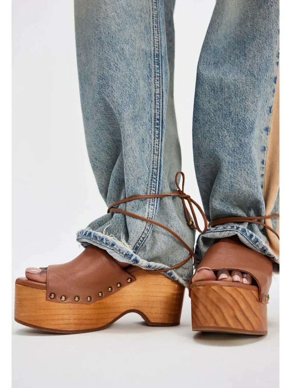 Free People Womens Front Row Wrap Clogs Luggage Leather Brown Platform Wedge 9.5